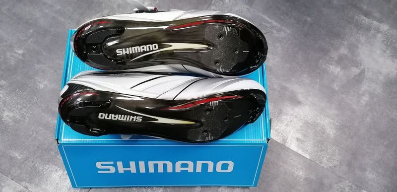 nové tretry Shimano R133L vel.45