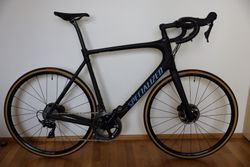 Prodám kolo Specialized Roubaix s vybavením Shimano Dura-Ace. Najeto 700 km. Výborný stav.
