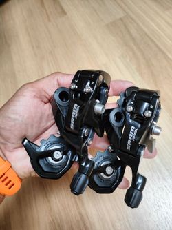 Prodám 2ks přehazovaček Sram Apex