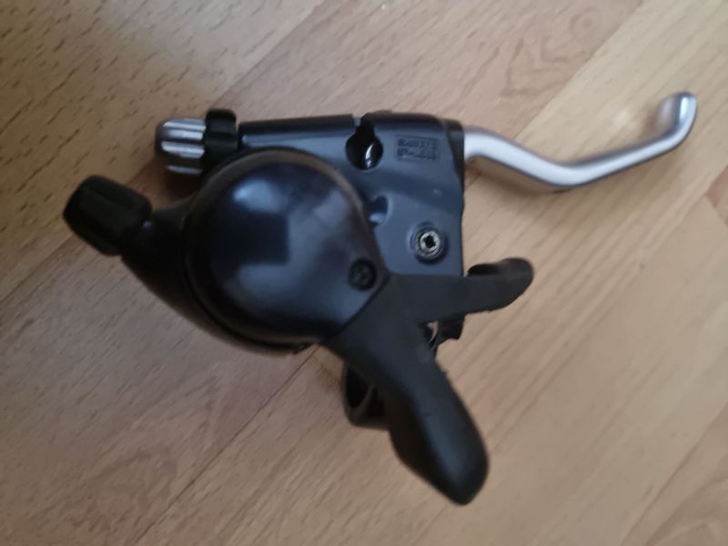 XTR-ST900,LEVÉ