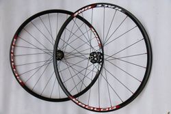 Kola PROLOG RACE ONE DISC fullblack-red, Novatec 8-11s DISC, DT Swiss - 1705g