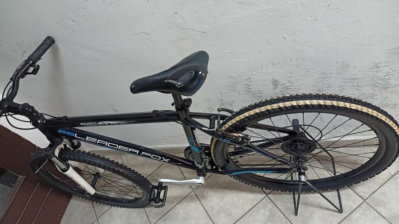 Starší renovované jízdní kolo horské - MTB pánské 26" LeaderFox