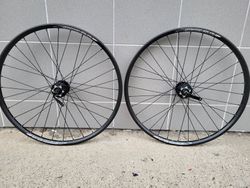 zapletená kola 26" 8-11kolečko na kotouč 6 děr