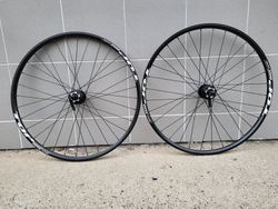 zapletená kola 29" 8-11kolečko na kotouč 6 děr 32děr