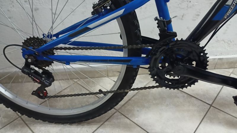 Starší renovované jízdní kolo horské - MTB pánské 26" Freeroad - full