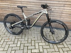 Fuji Auric 1.1, velikost L, NOVÉ, ZÁRUKA