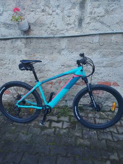 Prodám UNITED TUSKAR 11,6Ah 27,5"