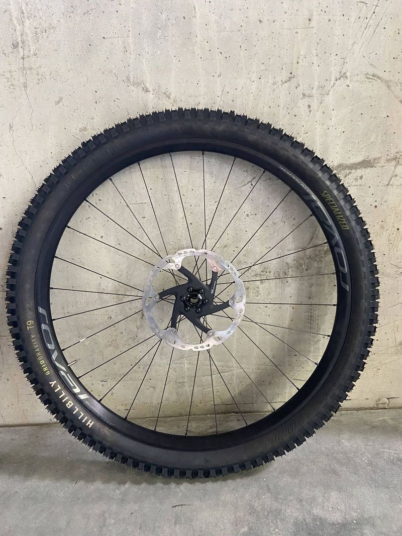 Zapletená kola ROVAL TRAVERSE 29 6B XD + kotouče + pláště