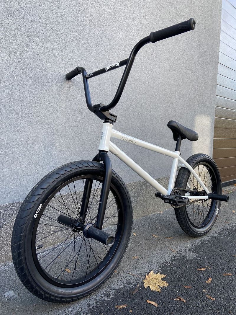 FLYBIKES 2021 OMEGA CST GLOSS PEARL WHITE