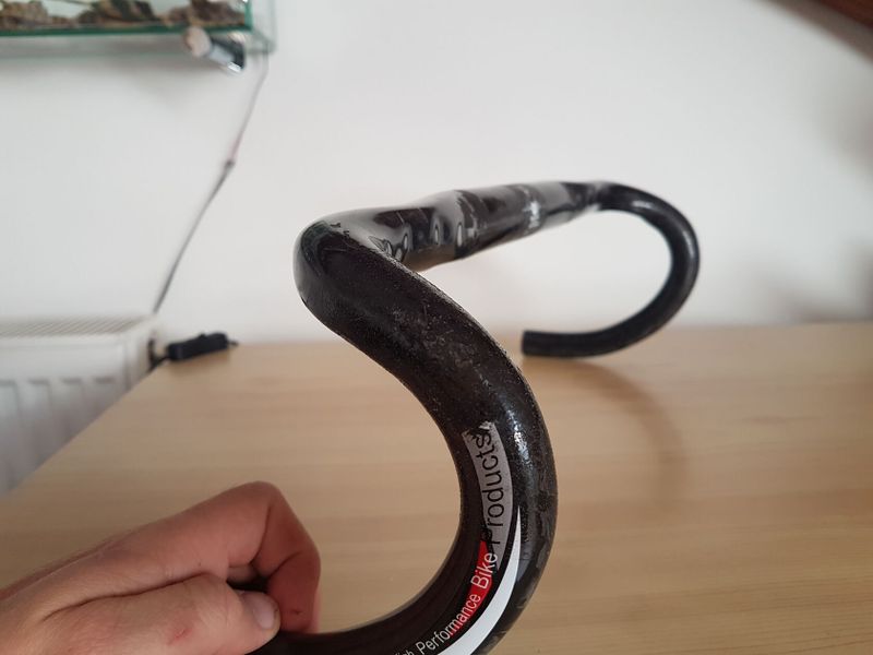 Řidítka Token karbon 46cm