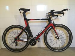 Felt B14, rok 2017 a velikost 56