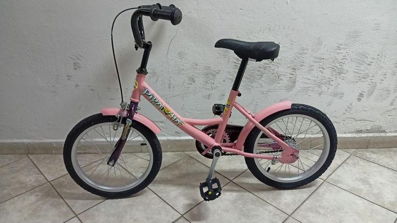 Starší renovované jízdní kolo dětské 16" Piranha