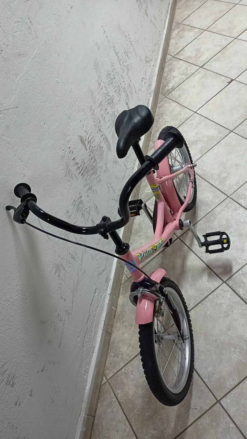 Starší renovované jízdní kolo dětské 16" Piranha