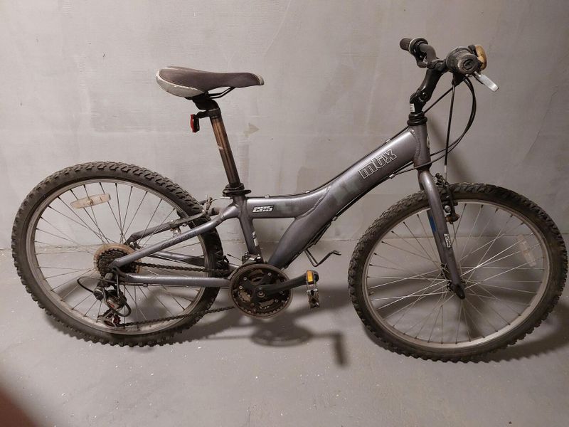 Giant MTx 225
