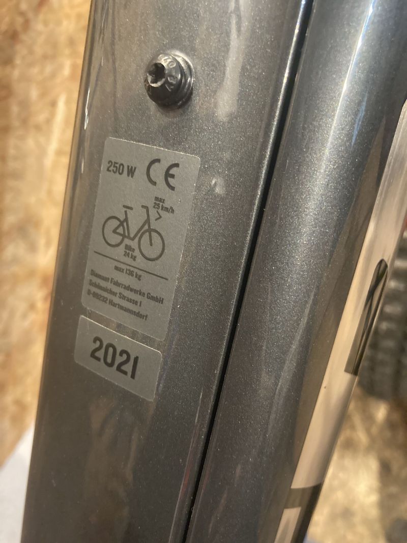 Trek Rail 9.7 NX lithium grey black 2021