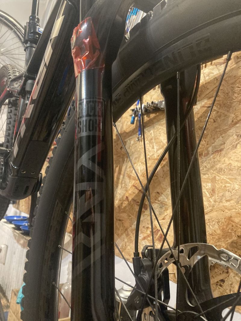 Trek Rail 9.7 NX lithium grey black 2021