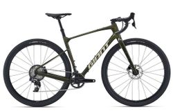 Gravel kola Giant REVOLT