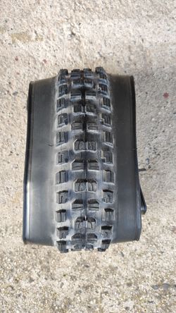 Plášť Bontrager SE5 team issue 29x2.5