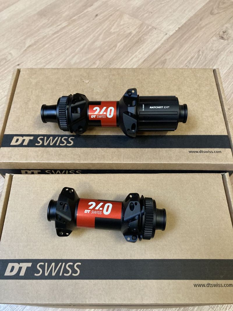 Silniční náboje DT Swiss 240 SP Centerlock