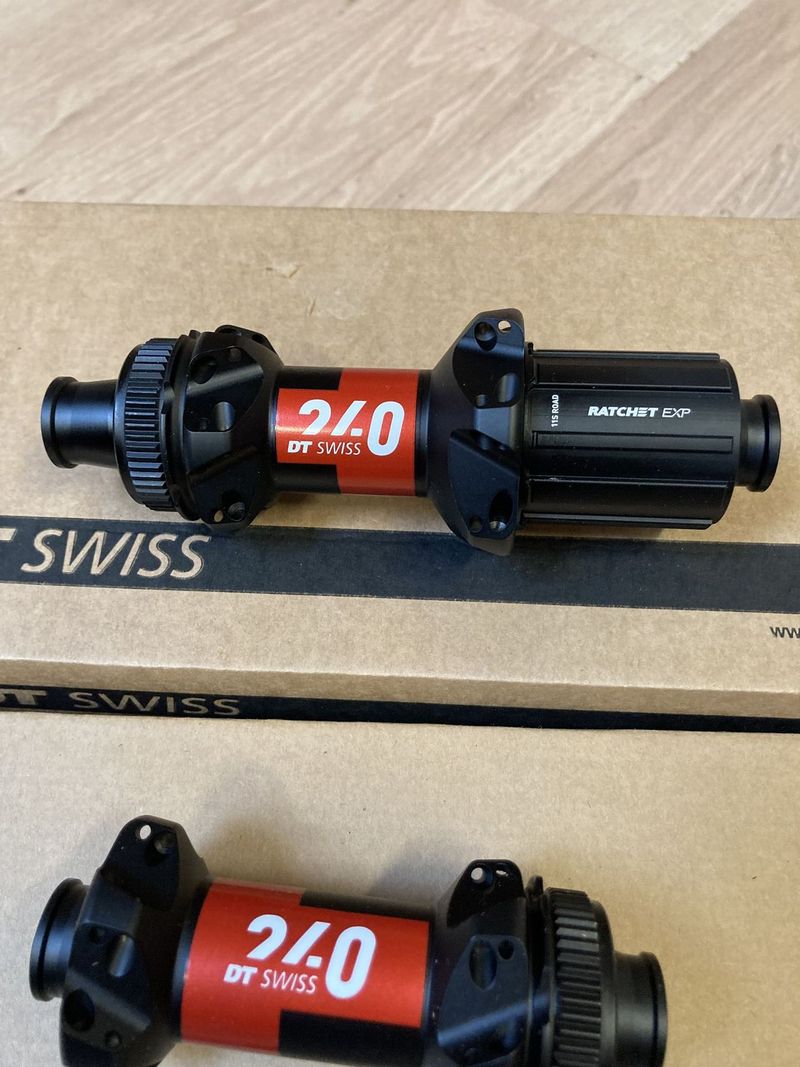 Silniční náboje DT Swiss 240 SP Centerlock