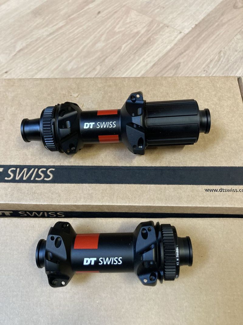 Silniční náboje DT Swiss 240 SP Centerlock
