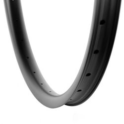 Prodám karbonové ráfky 1 Pár WHEELBUILDER.eu