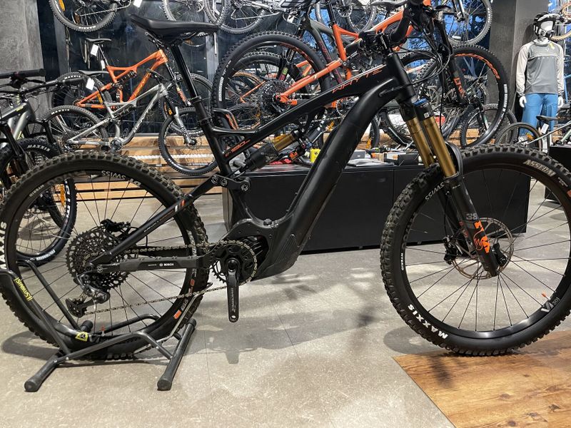 WHYTE E-180 RS - VÝPRODEJ ELEKTRO KOLA (SLEVA -93 000 Kč)