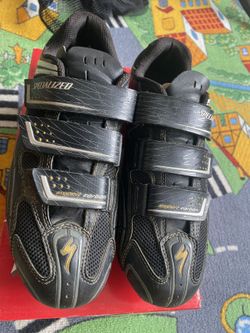 Tretry Specialized a Sidi