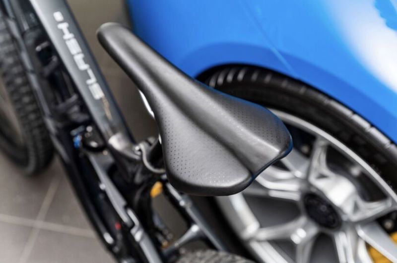 Trek Slash 8