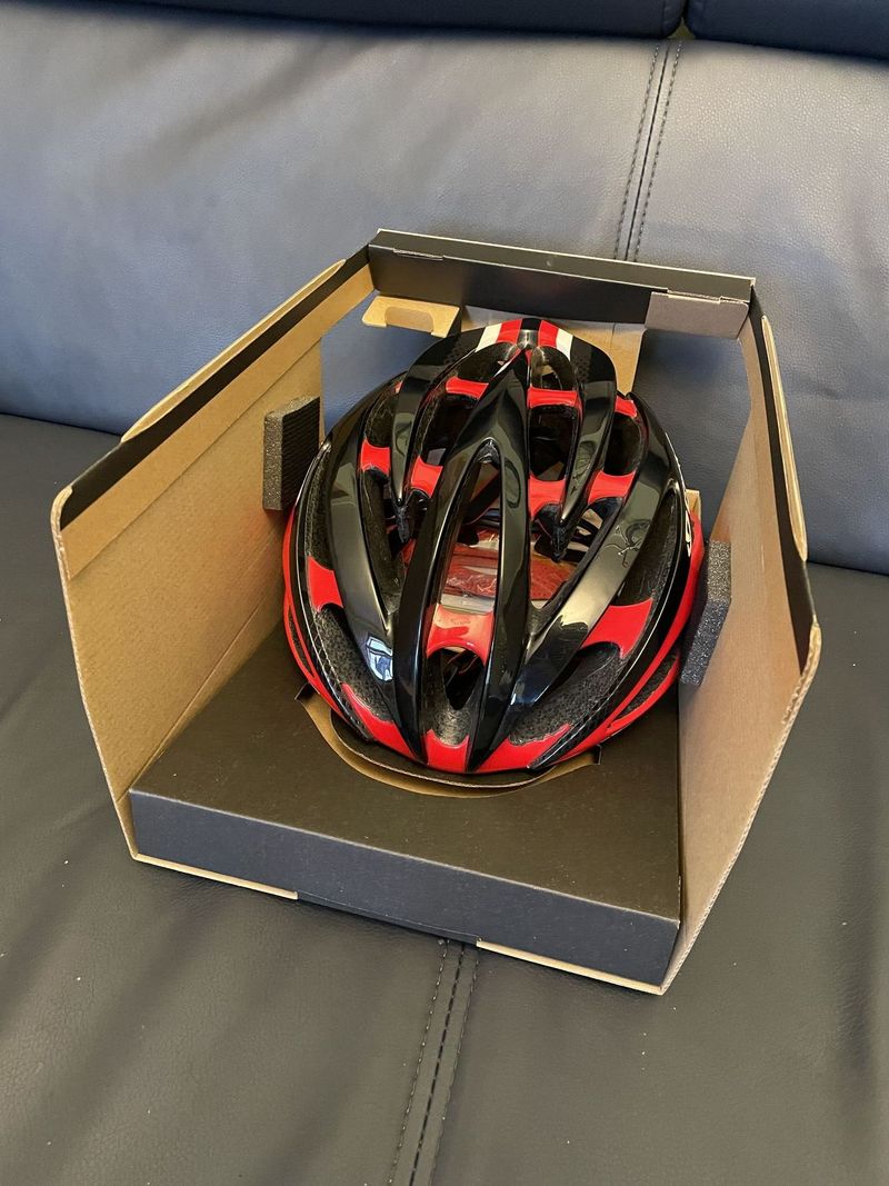 Přilba GIRO Atmos, vel 59 až 63 cm