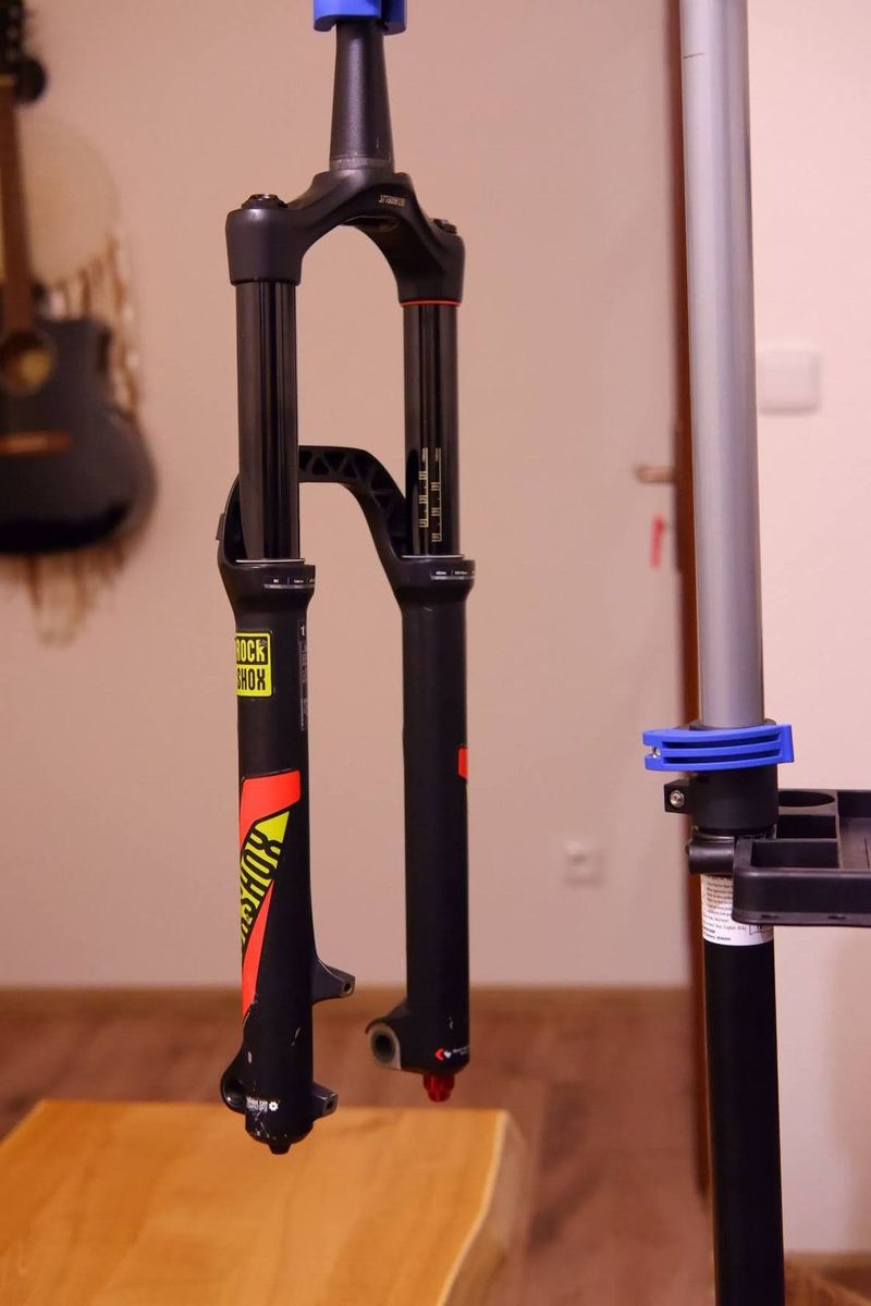 Rock Shox Yari 160mm 27,5"