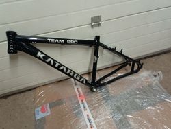 Rám Katarga Team Pro