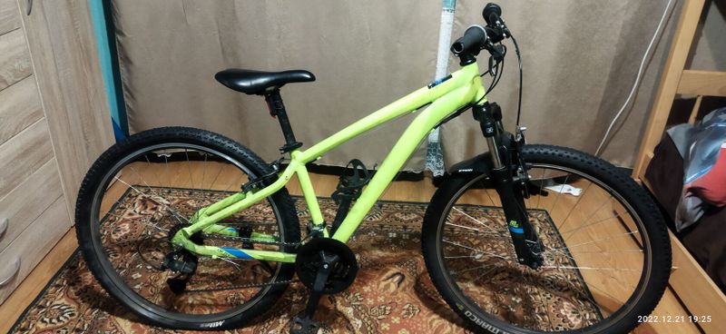 ROCKRIDER ST100