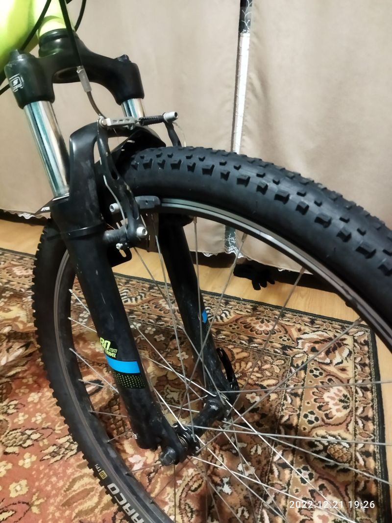 ROCKRIDER ST100