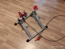 Cyklistický trenažér ROTO RECORD