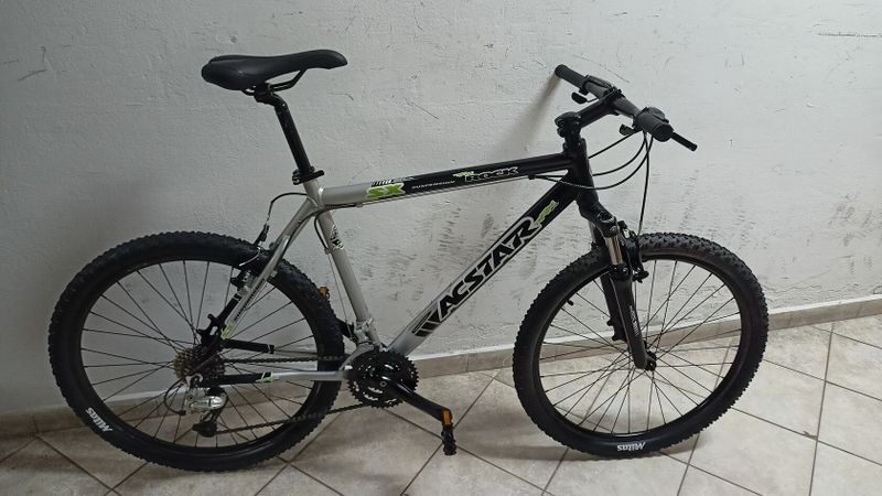 Starší renovované jízdní kolo horské - MTB pánské 26" Acstar