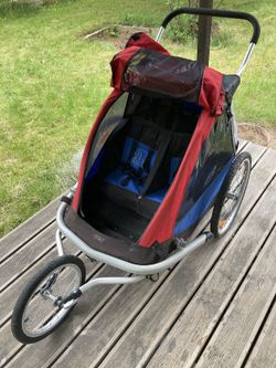 Crozer - dvojmístný vozík pro děti za kolo