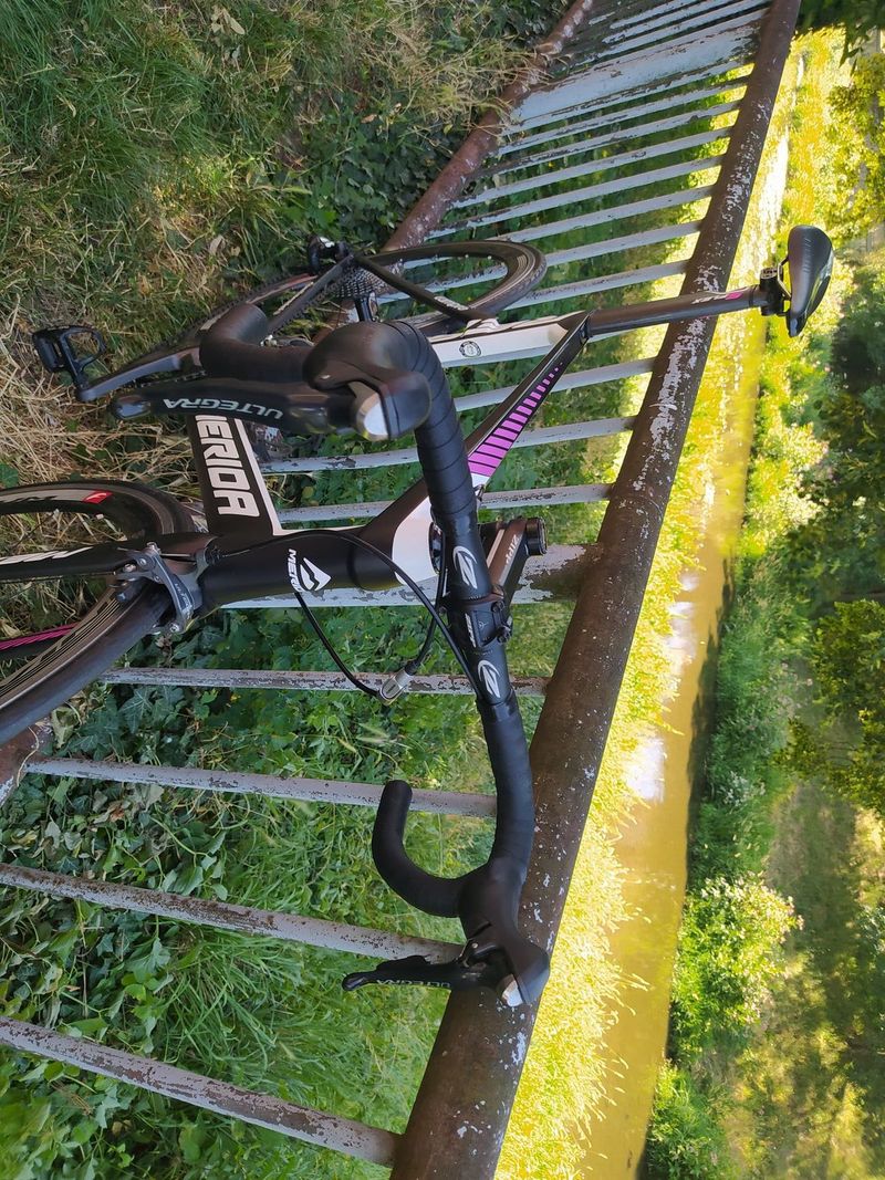 Silniční kolo Merida REACTO