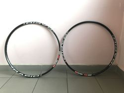 Nové ráfky Stans NoTubes ZTR Rapid 25, vel. 27,5"