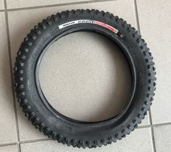 Nová 12" pneu Specialized Roller 12x2,125"