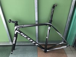 SCOTT Addict R3, vel. 56 (L)
