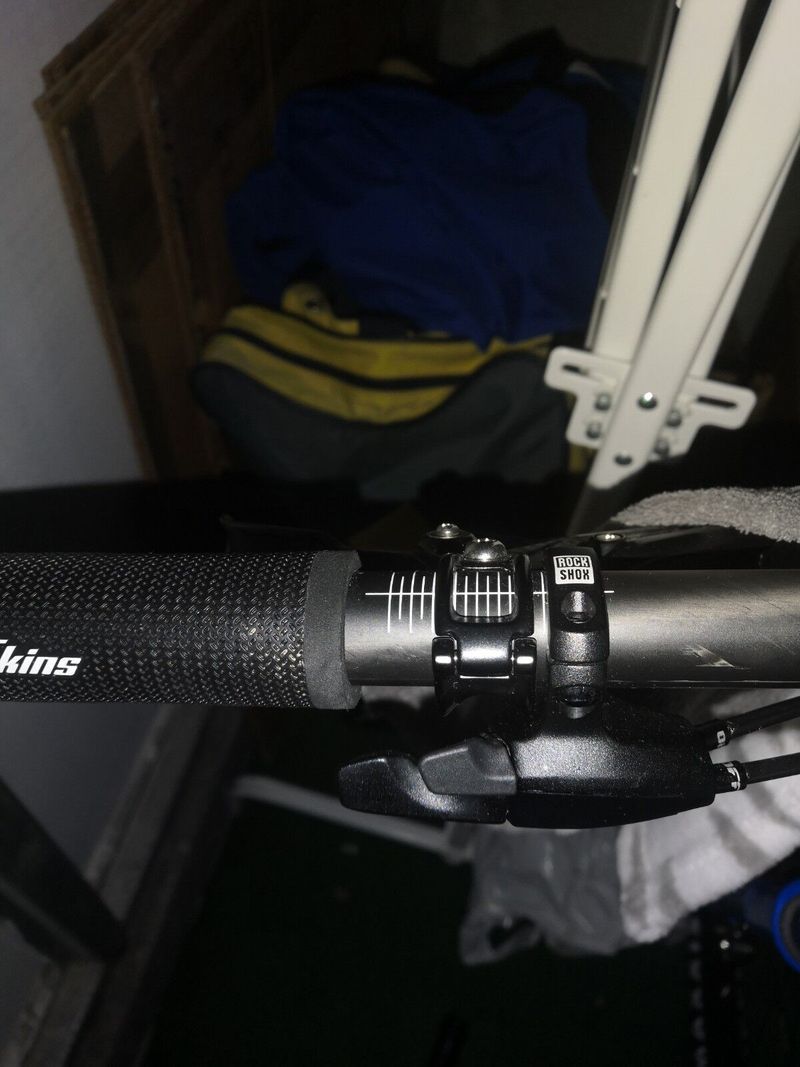Prodám závodní celoodpružené kolo Mondraker Podium F