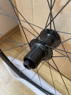 Bontrager Paradigm SL 700c (TLR)