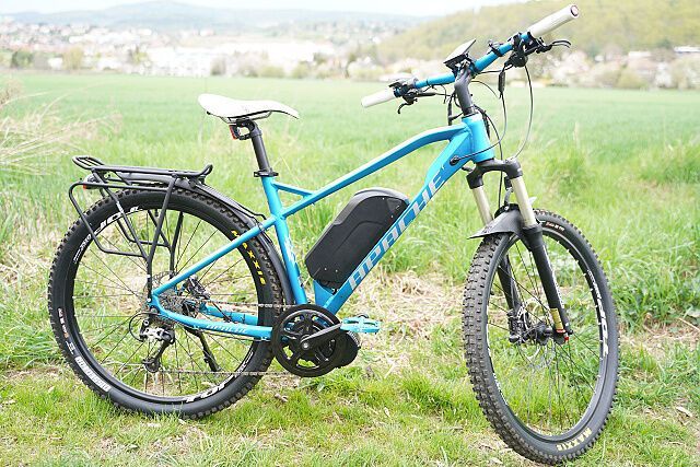 Silné horské elektro kolo 27,5" na rámu Apache 19" 750W