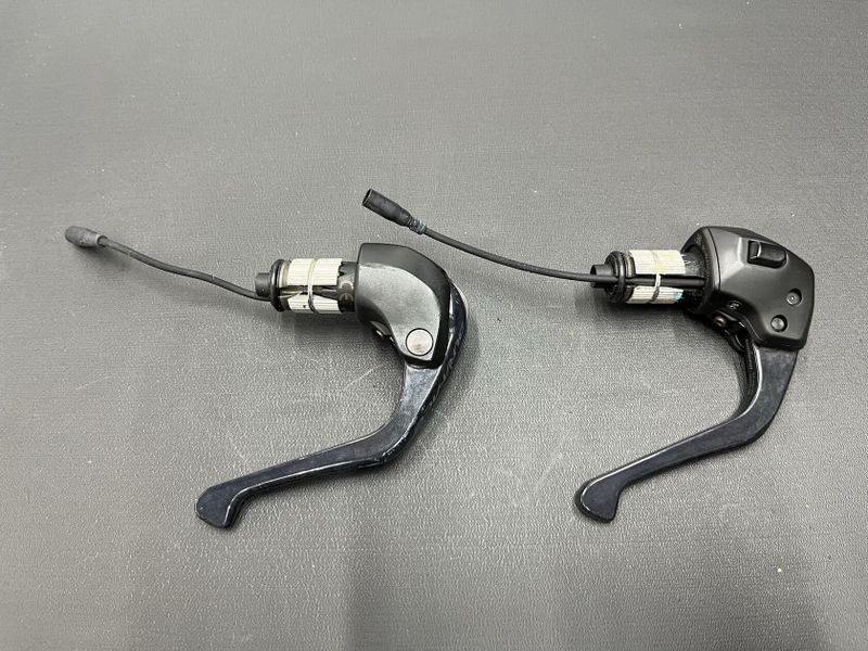 Di2 brzdové páky Shimano DuraAce ST-R9160