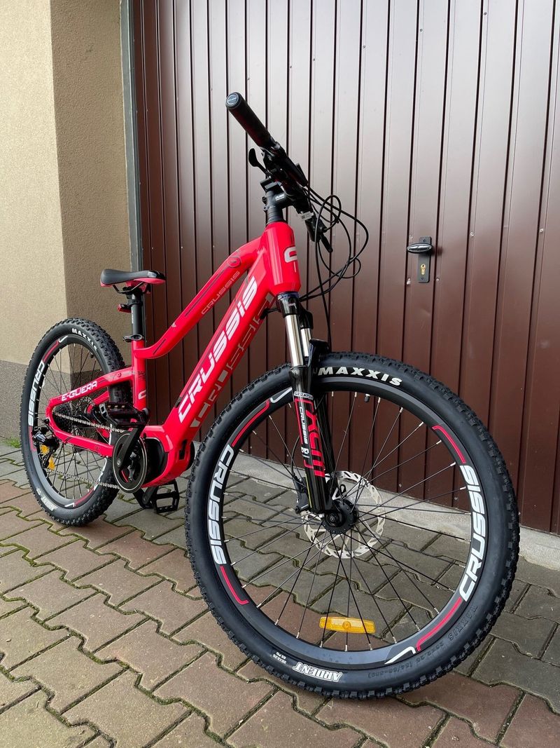 Prodám dívčí kolo Crussis, velikost 14", najeto 100km