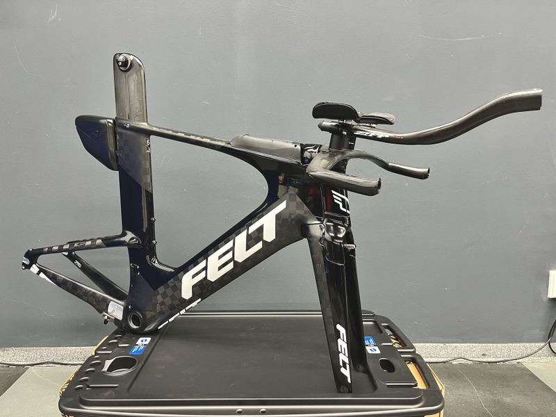 Rámová sada Felt IA FRD | vel. 56 cm