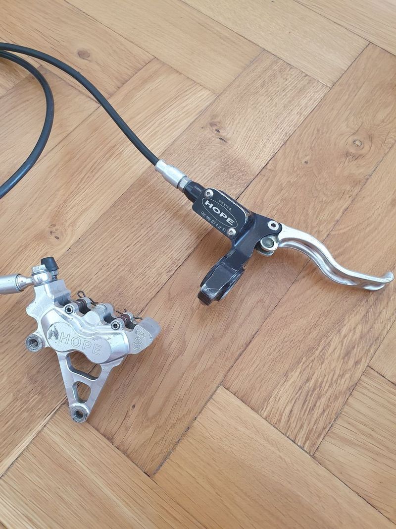 Hydraulická kotoučová brzda Hope M4 2002