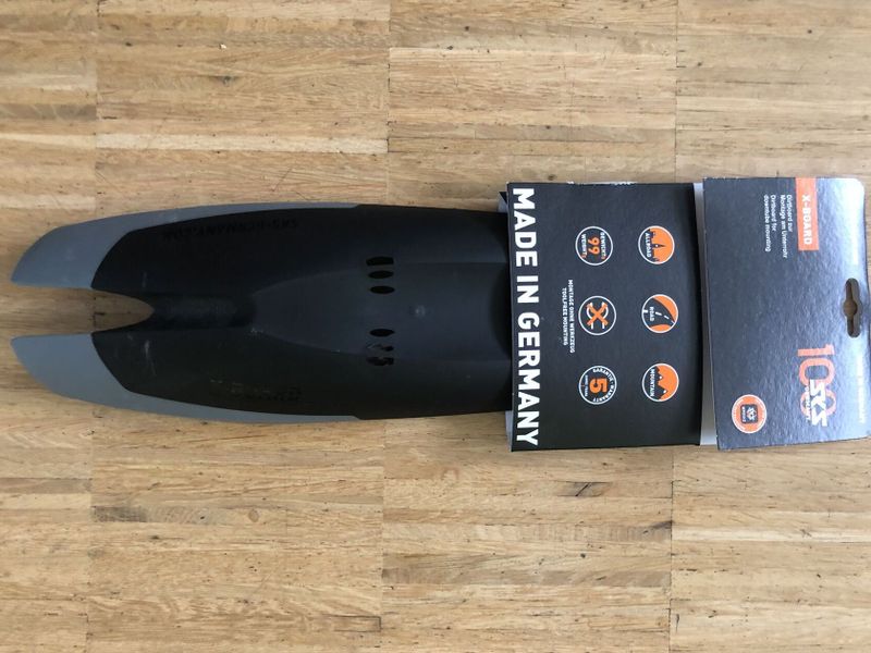 Blatník SKS X-Board pod rám