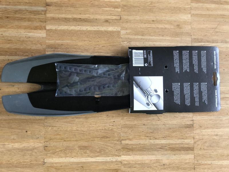 Blatník SKS X-Board pod rám